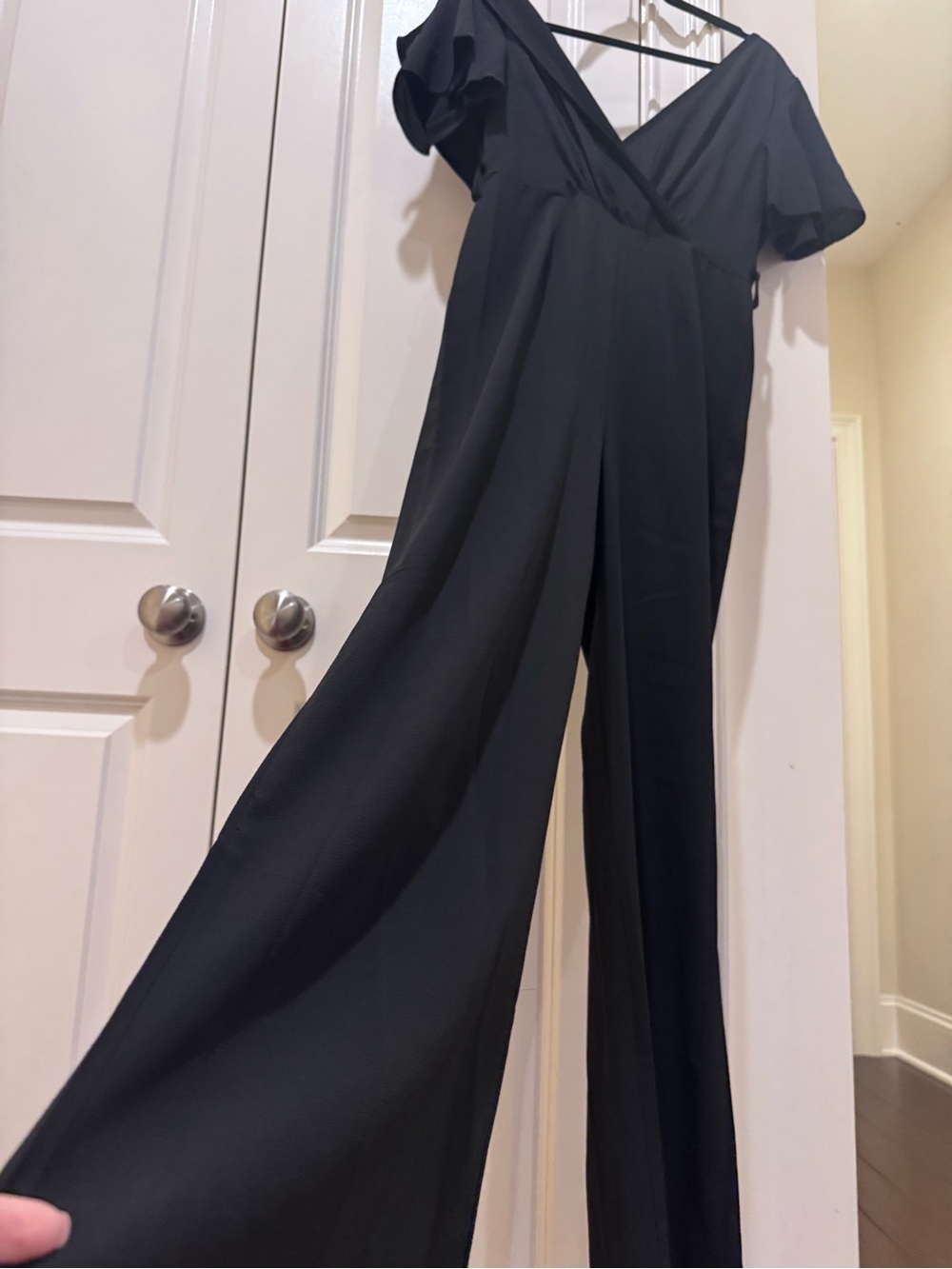 Elegant Black V-Neck Wide-Leg Jumpsuit